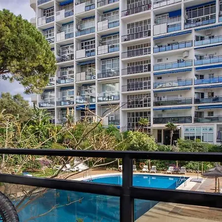 Skol 130. One Bedroom With Sea Views In Centre 마르베야