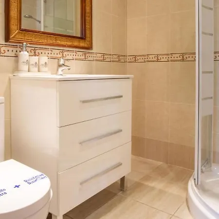 Skol 130. One Bedroom With Sea Views In Centre * Μαρμπέλλα
